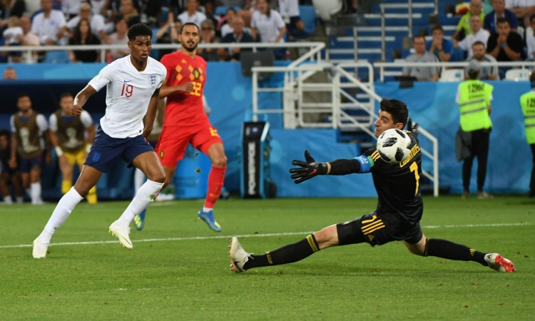 UEFA će 30. aprila obznaniti domaćine odgođenog Eura