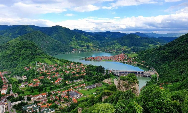 FBiH: Za izgradnju stambenih objekata povratničkih porodica u Zvorniku 486.000 KM