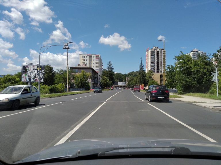 Stanje na putevima: Evo gdje su danas radovi i obustave saobraćaja