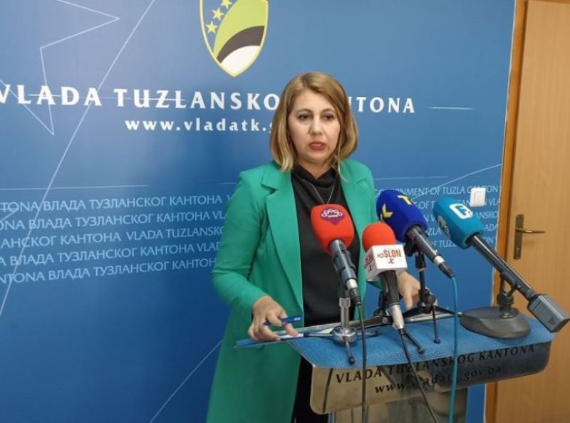 ministrica za boracka pitanja u vladi tk senada dizdarevic uputila cestitku povodom dana armije rbih