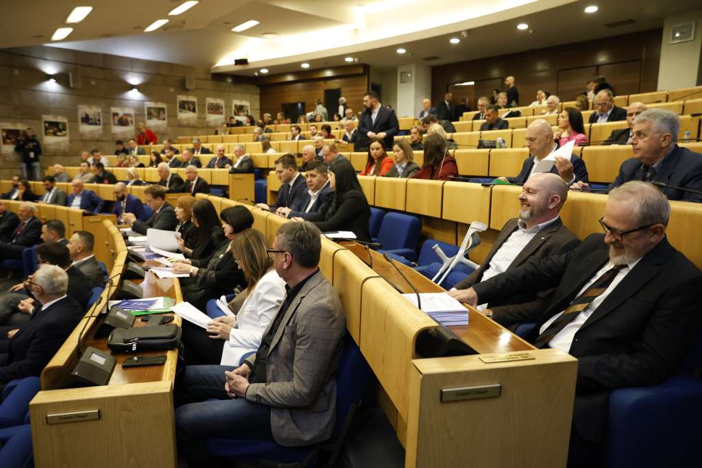 danas zakazana redovna sjednica predstavnickog doma parlamenta fbih na dnevnom redu nacrt zakona o gasu