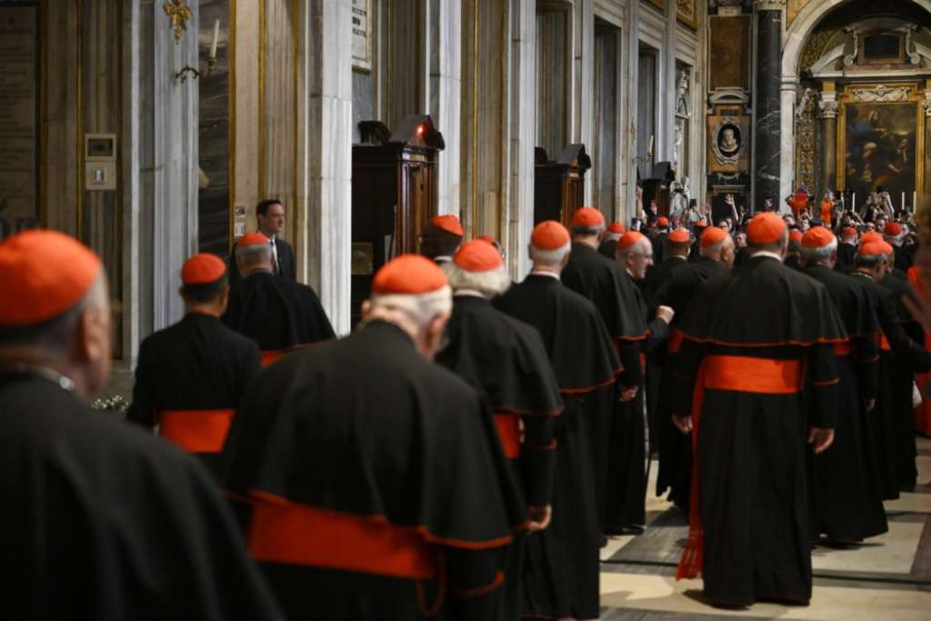 kardinali u vatikanu spremni za drugi dan konklave i izbor novog pape