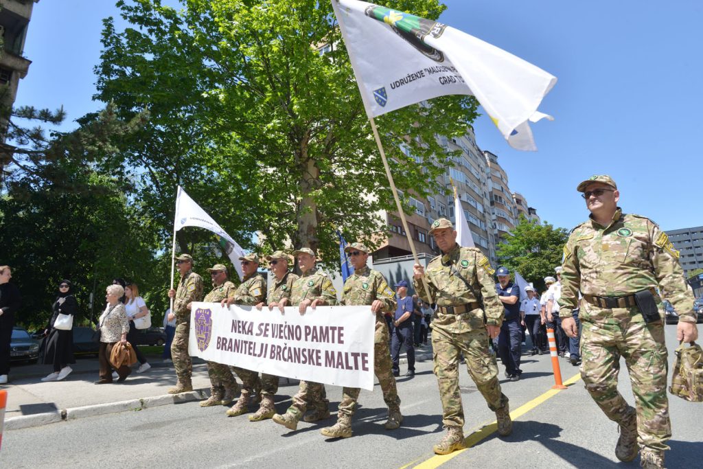 u tuzli je danas obiljezzena 33 godisnjica od bitke na brcanskoj malti i odbrane grada od agresije