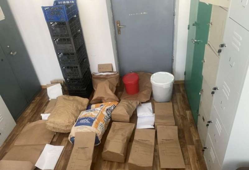 u policijskoj akciji koja je provedena u kljucu pronedjena veca kolicina droge a jedna osoba je uhapsena