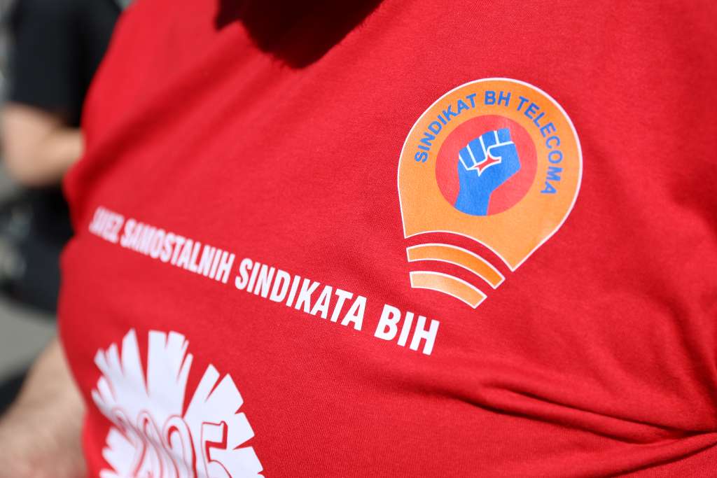 u organizaciji saveza samostalnih sindikata bih na vilsonovom setalistu u sarajevu organizovan je radnicki dorucak