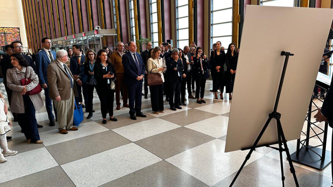 u sjedistu ujediunjenih nacija u new yourku otvorena izlozba od rijeci do nasilja - zivot iza polja smrti povodom 30 godisnjice od genocida u srebrenici