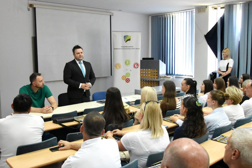 danas je u organizaciji ministarstva kulture sporta i mladuh tk uprilicena dodjela stipendija sportistima i trenerima