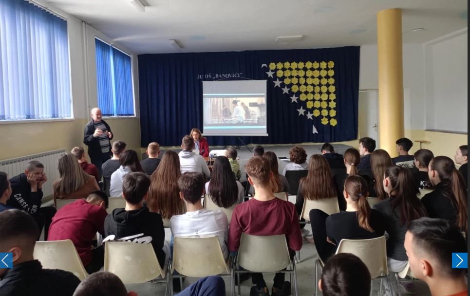 skolarci iz tk u organizaciji mup-a tk pogledali film igra koji je edukativnog karaktera