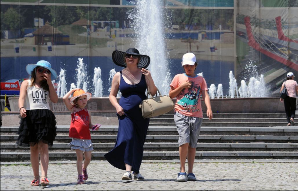 u naredna tri dana ocekuje se umjereno oblacno vrijeme uz visoke temperature zraka