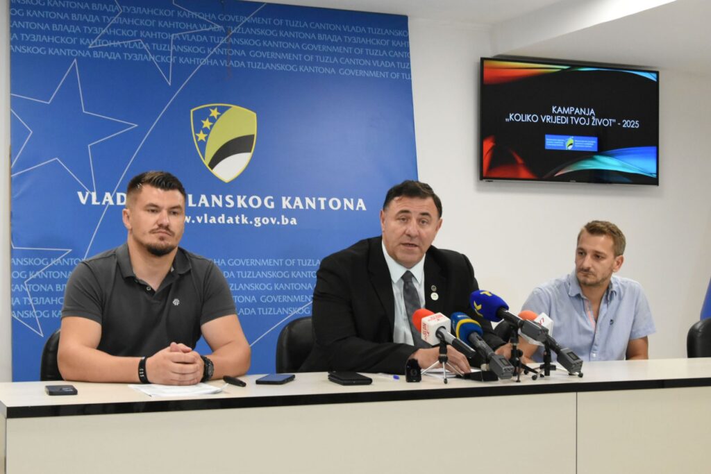 povodom ovogodišnjeg početka kampanje pod nazivom „koliko vrijedi tvoj život?“ danas je u ministarstvu trgovine, turizma i saobraćaja održana press konferencije na kojoj su prezentovane aktivnosti do kraja godine kao i trenutno stanje sigurnosti saobraćaja na području tk