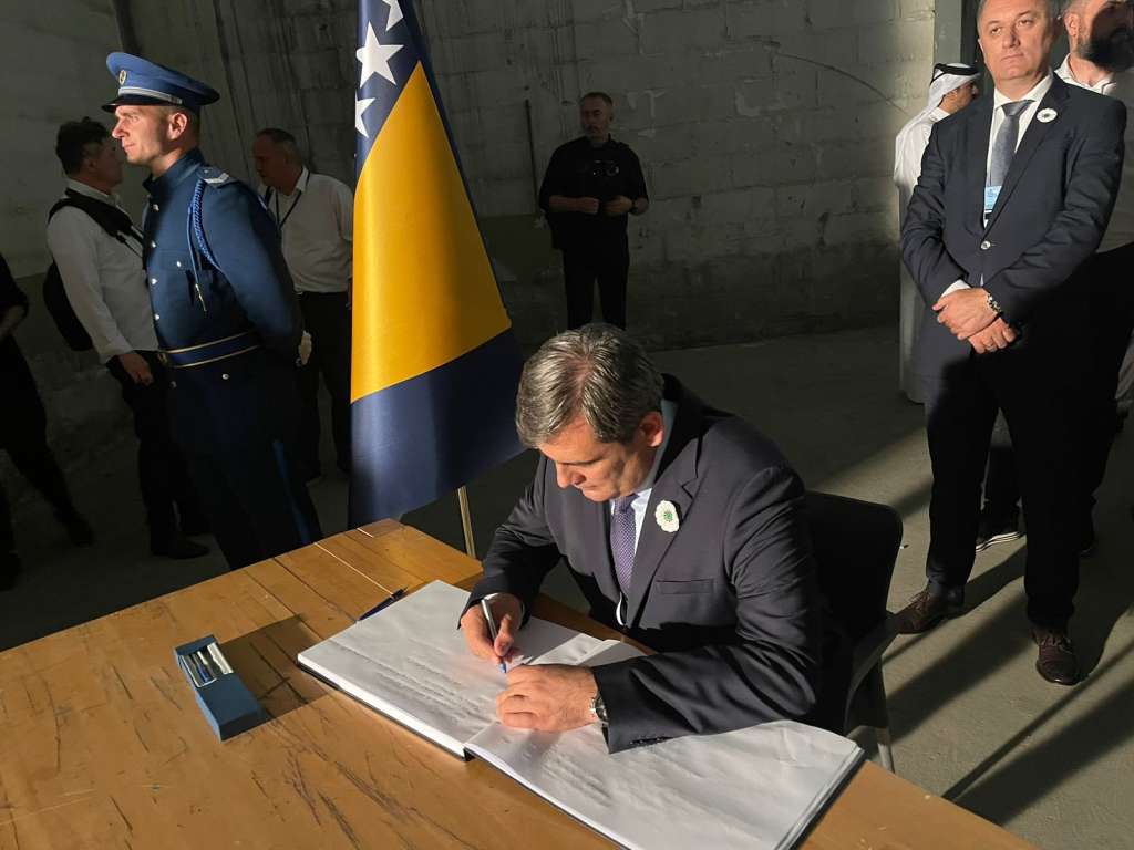 potpredsjednik vlade i ministar vanjskih poslova crne gore ervin ibrahimovic komemoracija potocari rtvtk