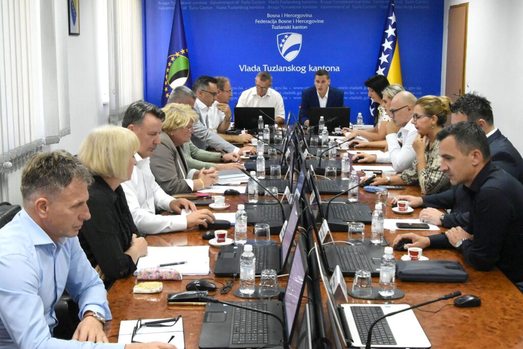 na 24 redovnoj sjednici vlada tk je usvojila kvartalni izvjestaj o ulaganjima u obnovu opce bolnice u gracanici