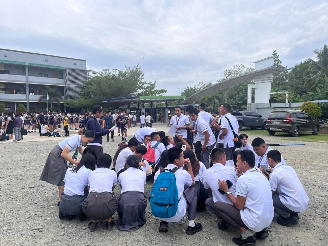 Zemljotres jačine 7,5 stepeni po Richteru pogodio Filipine, jedna osoba poginula, izdato upozorenje na cunami